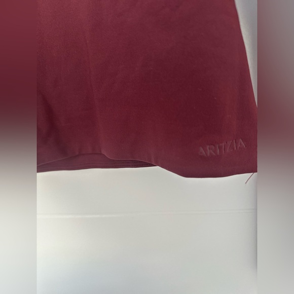aritzia contour top long sleeve sumac burgundy - Picture 2 of 6